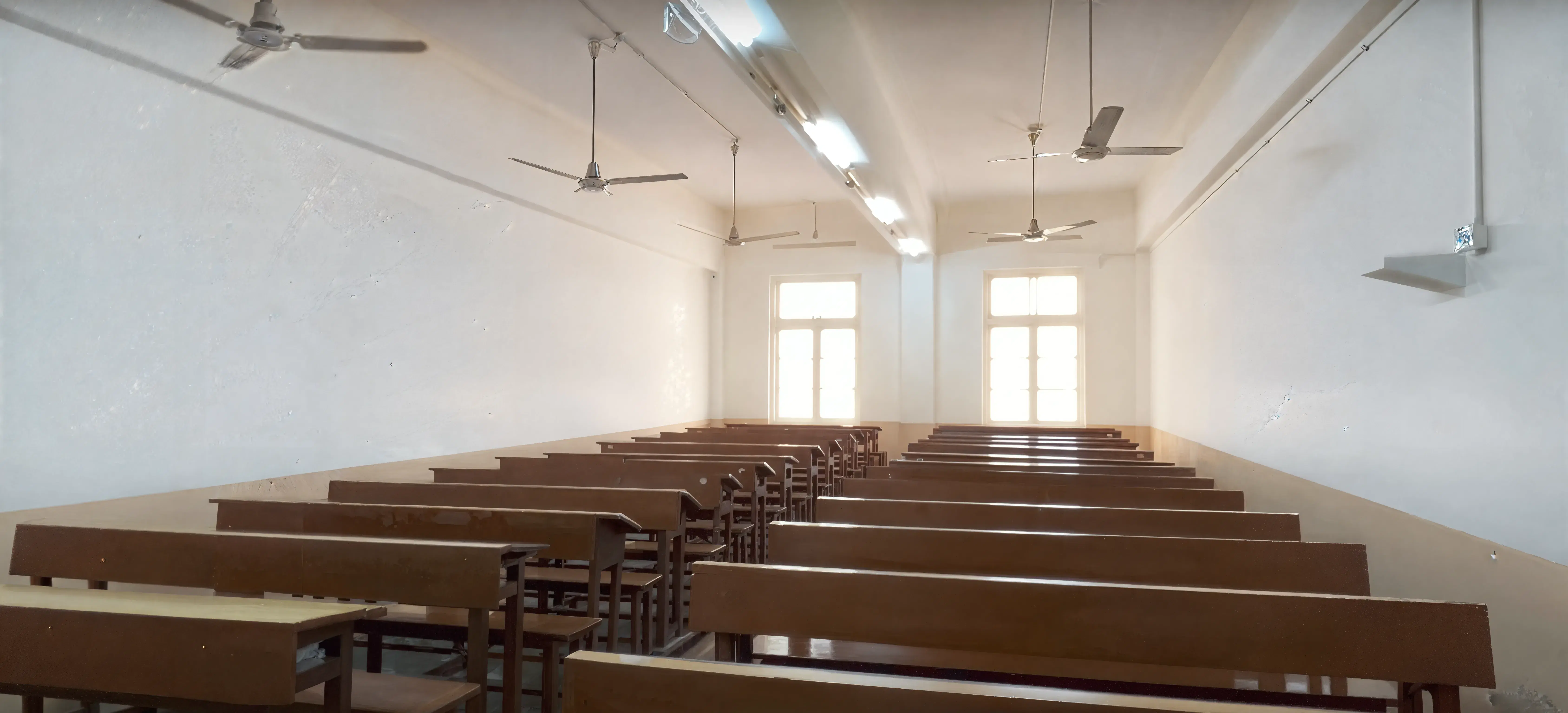 Jai Hind College Mumbai classroom photo 3